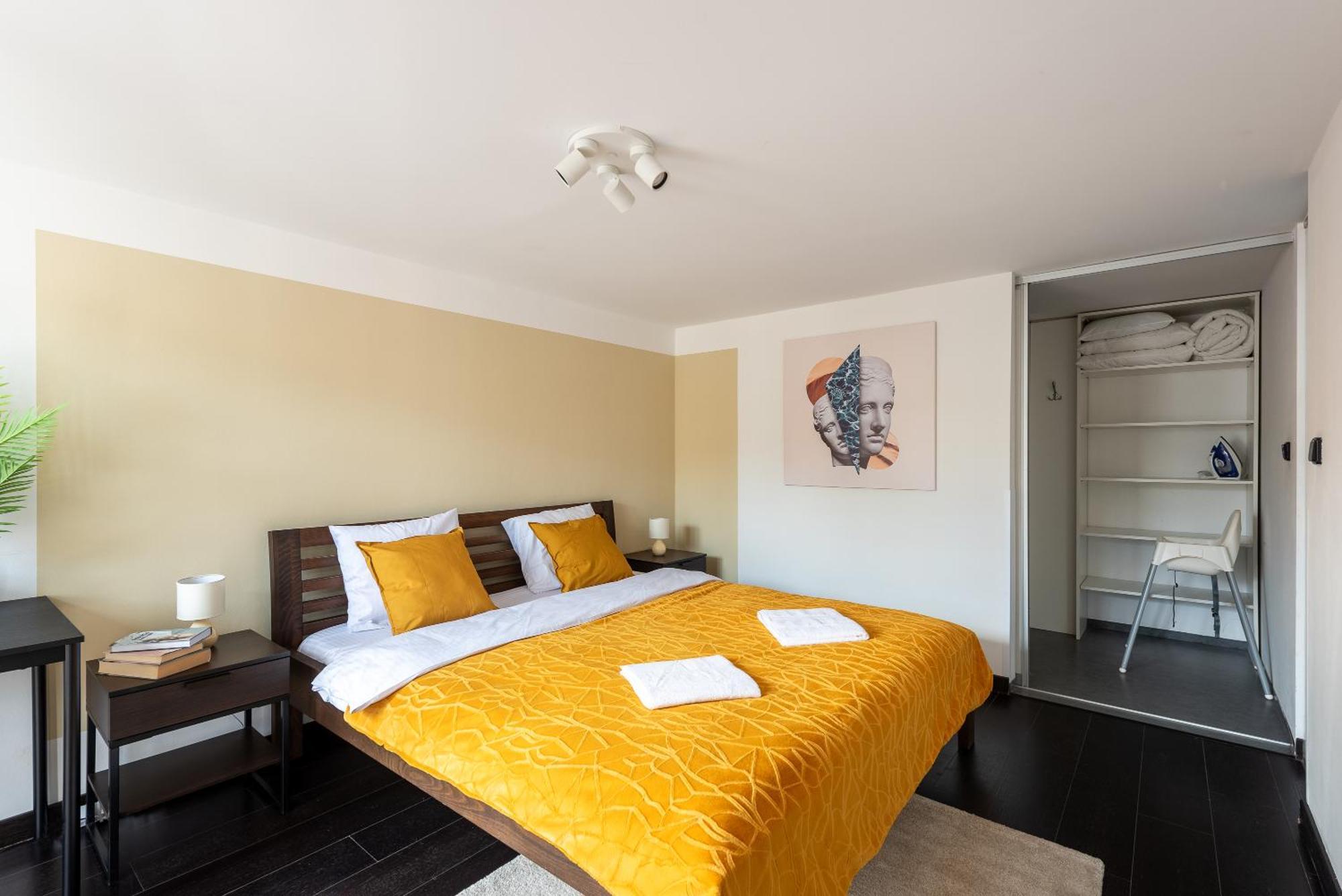 Apartments With Large Balcony, Parking Prague Exterior photo