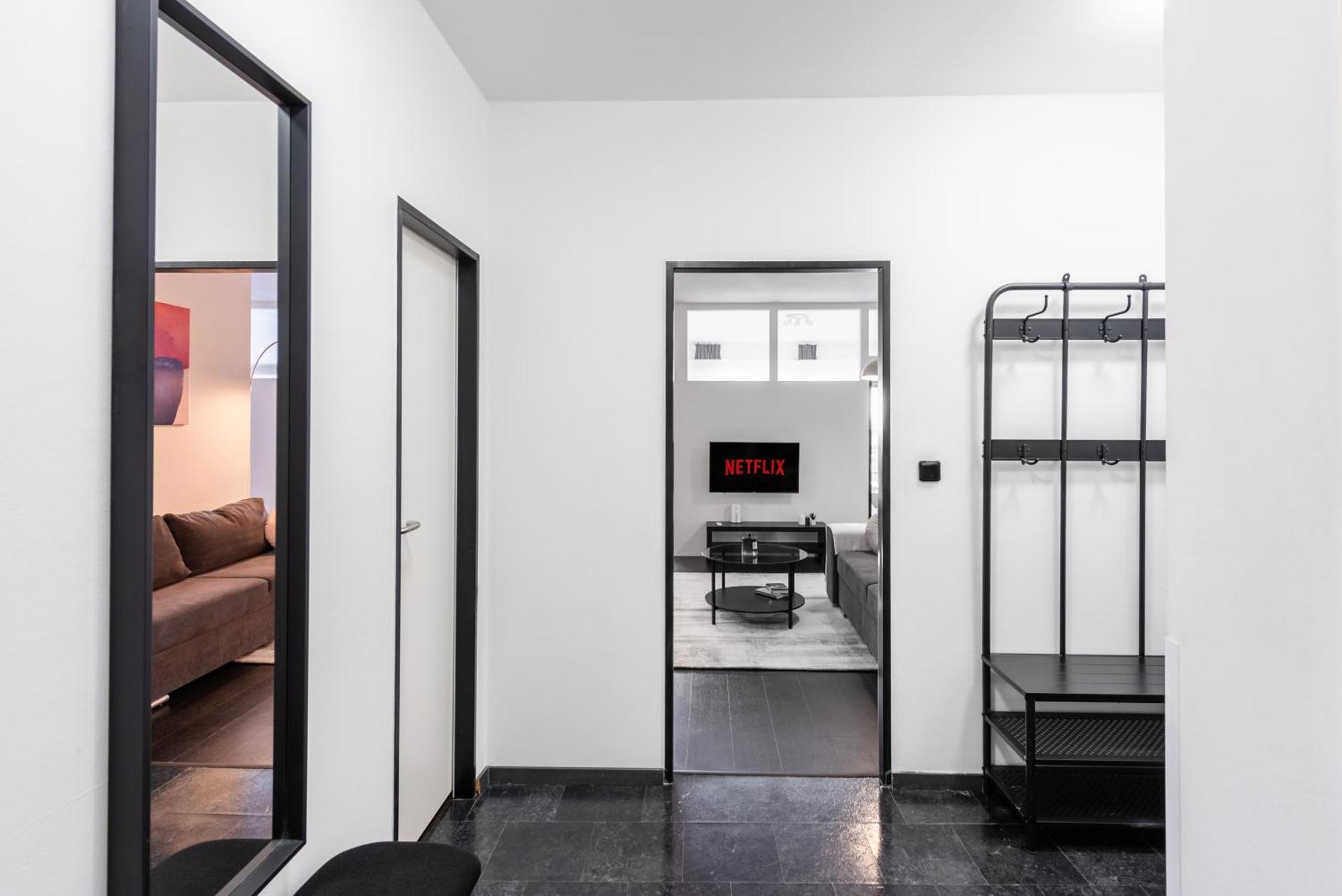 Apartments With Large Balcony, Parking Prague Exterior photo