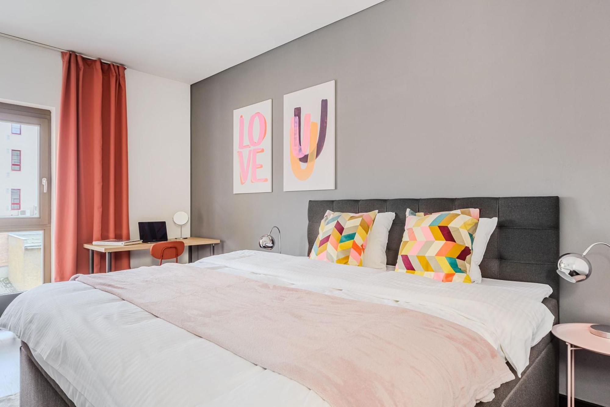 Apartments With Large Balcony, Parking Prague Exterior photo