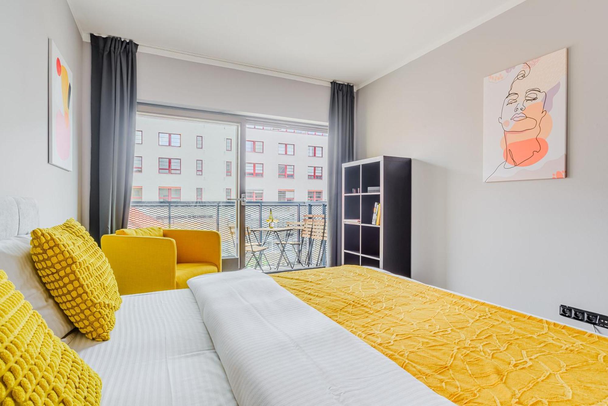 Apartments With Large Balcony, Parking Prague Exterior photo